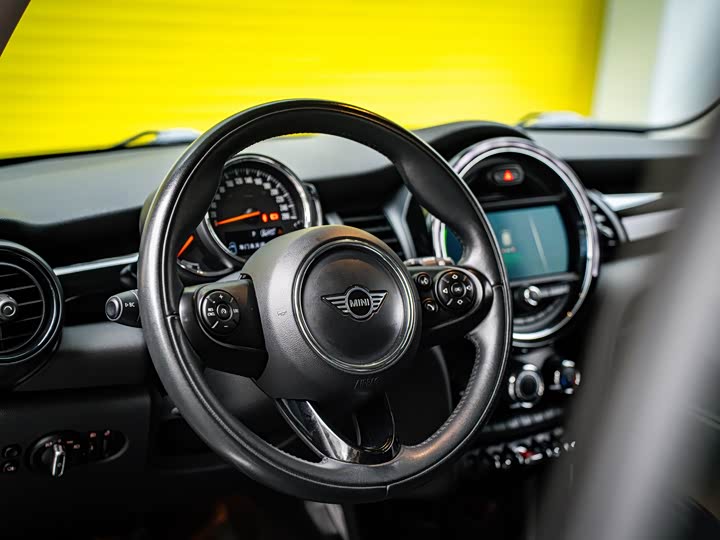 MINI Hatch — фото 10