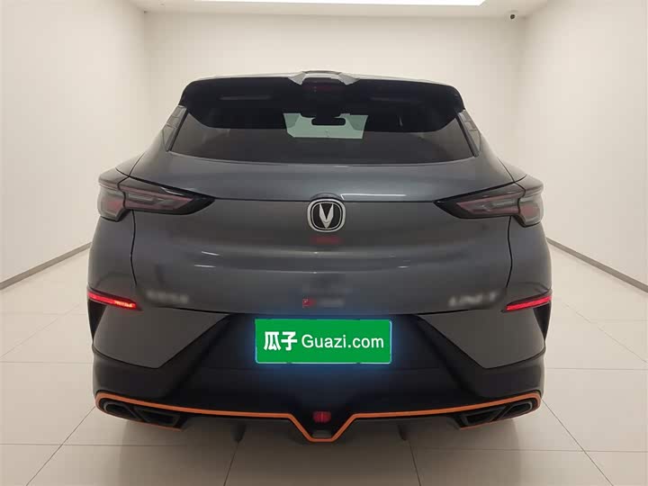 Changan UNI-T 2022 1.5 T Premium — фото 6