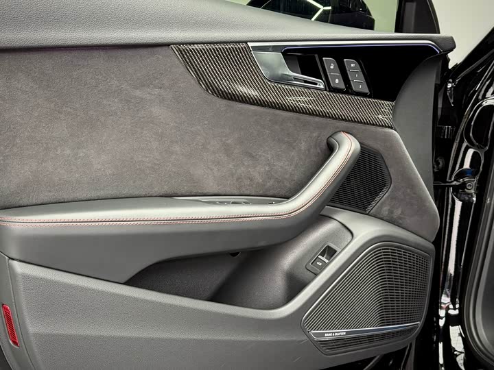 Audi RS4 2024 RS 4 Avant — фото 17