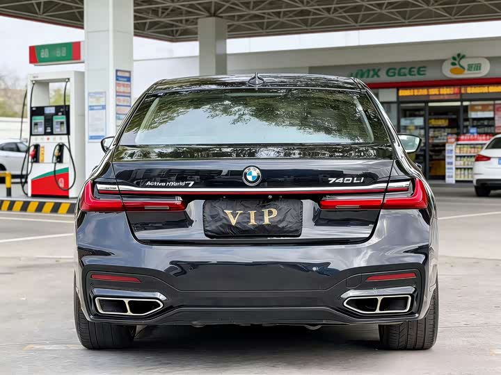 BMW 7-Series 2016 740 Li Leading — фото 8