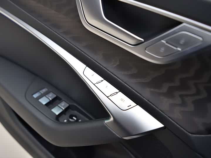 Audi A6L 2025 45 TFSI quattro — фото 12
