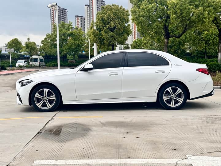 Mercedes-Benz C-Class 2022 C 200 L — фото 3