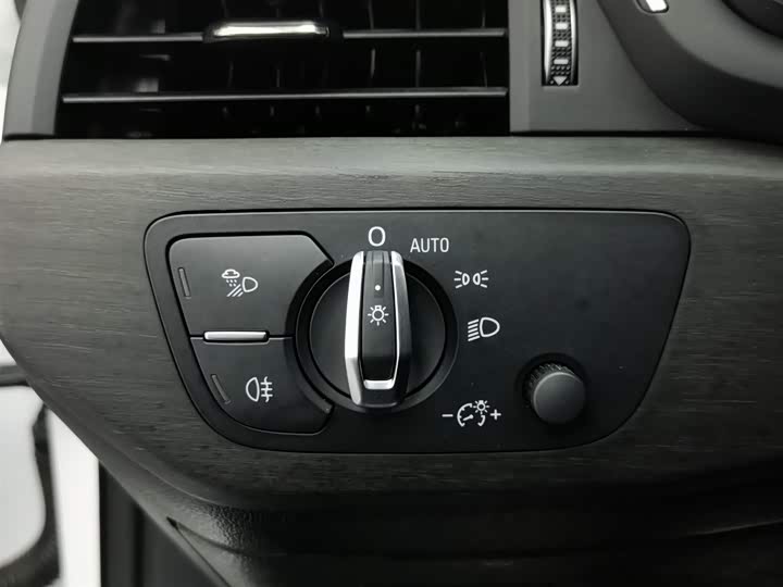 Audi A4L 2024 40 TFSI — фото 21