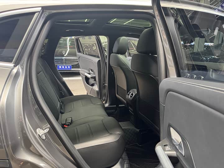 Mercedes-Benz GLA 2022 GLA 200 — фото 17