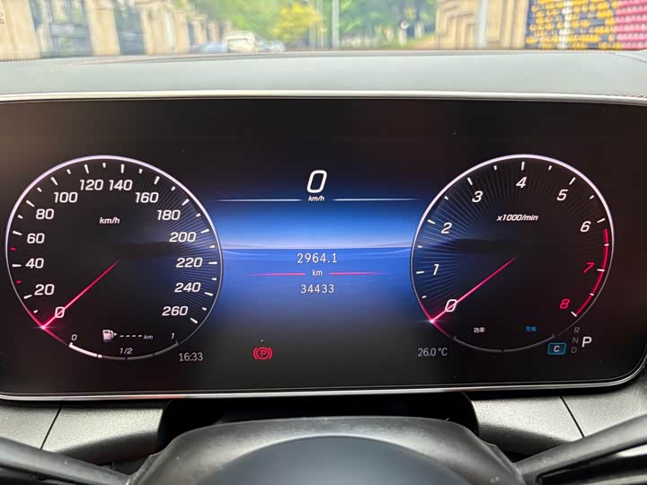 Mercedes-Benz GLC 2023 GLC 260 L 4 MATIC Luxury 7 — фото 12