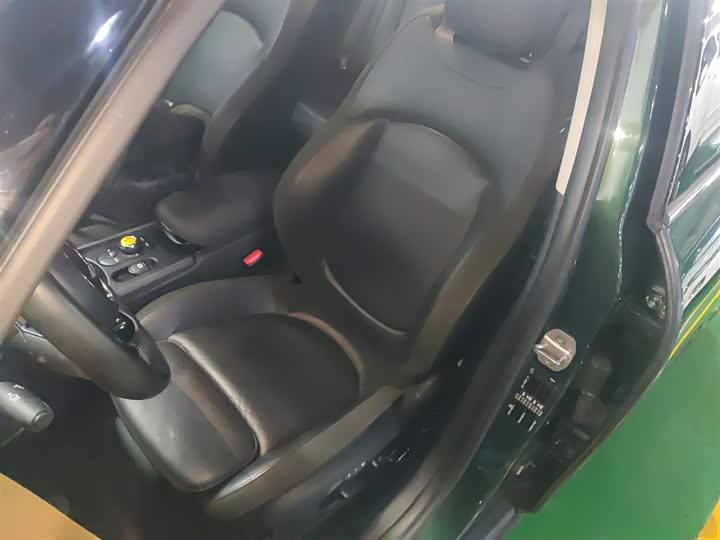 MINI Clubman — фото 15