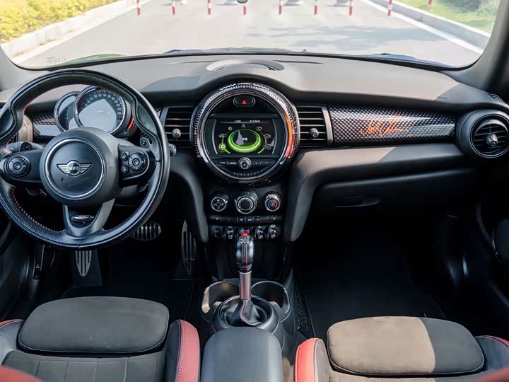 MINI Hatch — фото 14