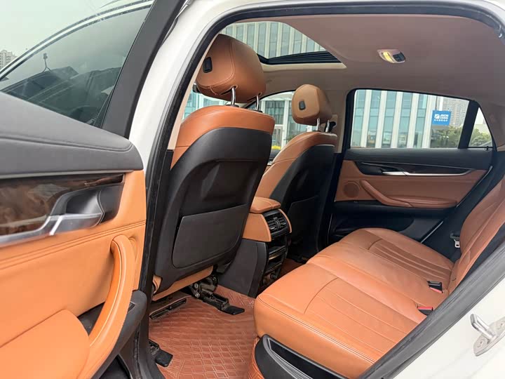 BMW X6 2015 x Drive 28i — фото 12