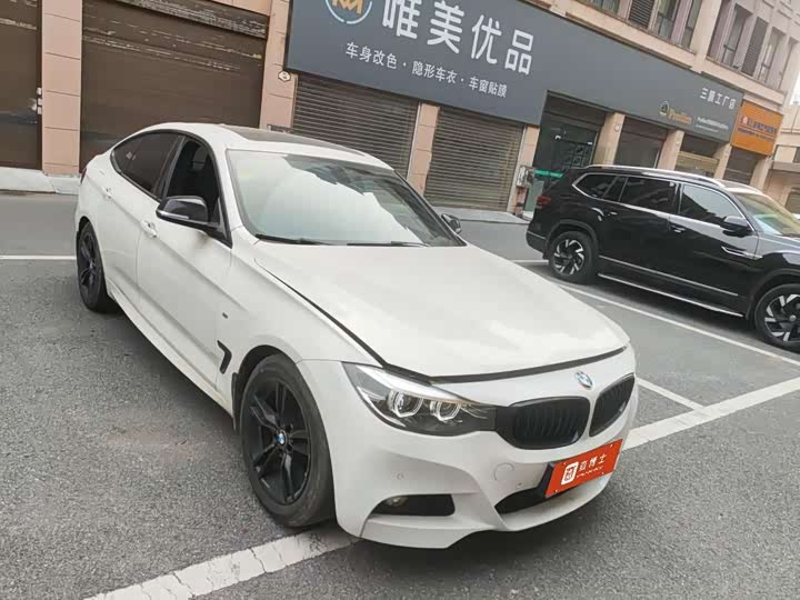 BMW 3-Series 2019 320i MSport — фото 3