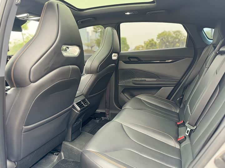 Changan UNI-V 2022 2.0 T — фото 11