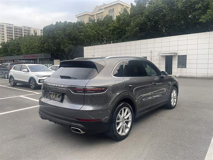 Porsche Cayenne 2019 Cayenne 3.0 T — фото 8