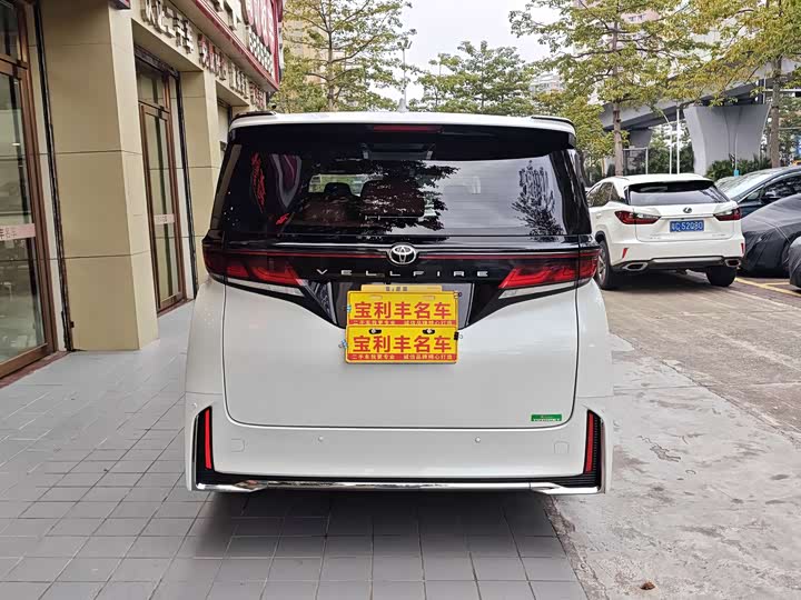 Toyota Vellfire — фото 5