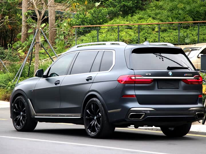 BMW X7 2020 x Drive M 50i — фото 15