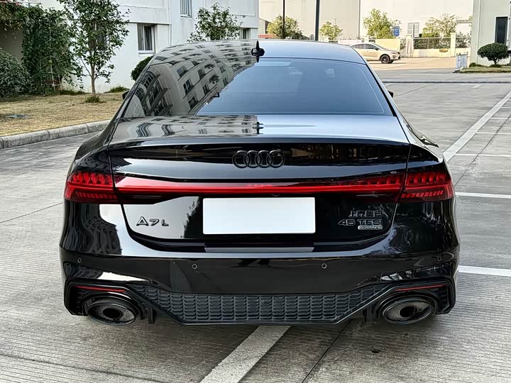 Audi A7L 45 TFSI quattro — фото 14