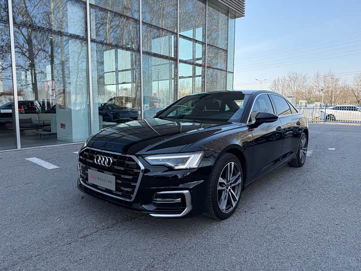 Audi A6L 2024 40 TFSI — фото 1