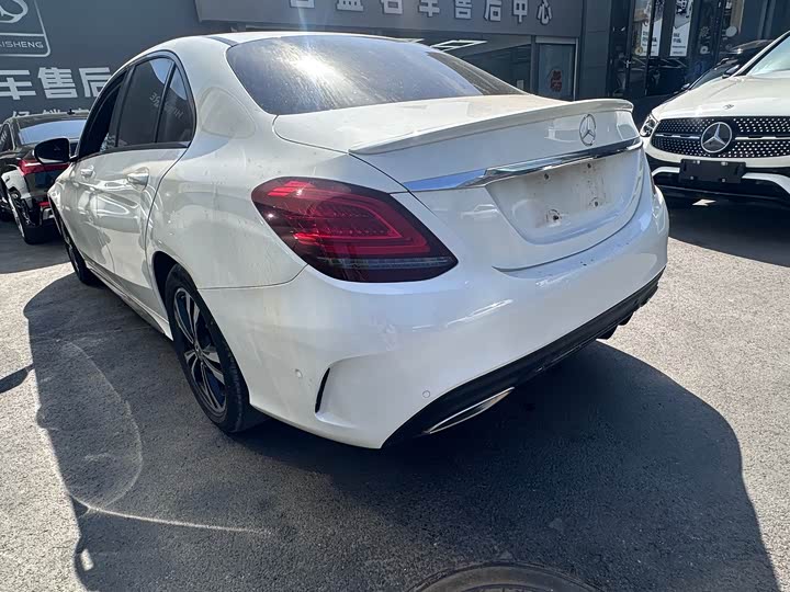 Mercedes-Benz C-Class C 260 спорт — фото 11