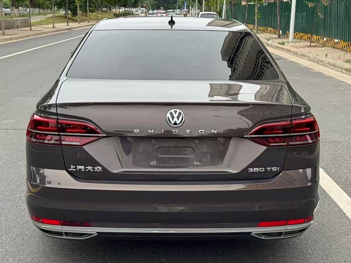 Volkswagen Phideon — фото 8