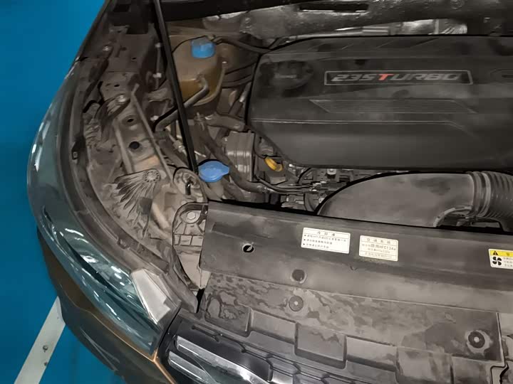 Trumpchi GS4 2017 235 T AT 2 WD — фото 21