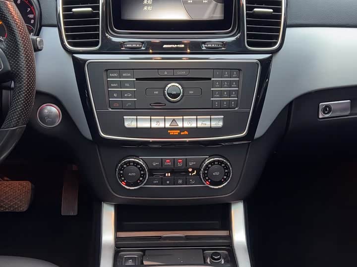 Mercedes-Benz GLE 2015 GLE 320 4 MATIC SUV — фото 13
