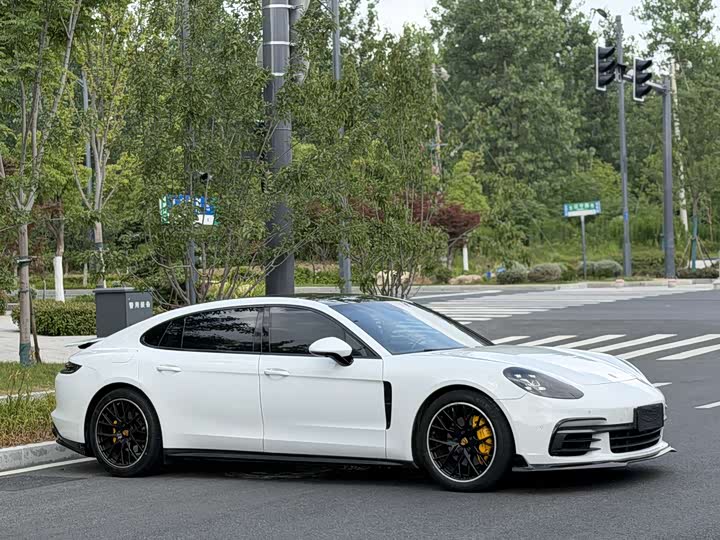 Porsche Panamera 2019 Panamera 4 2.9 T — фото 3