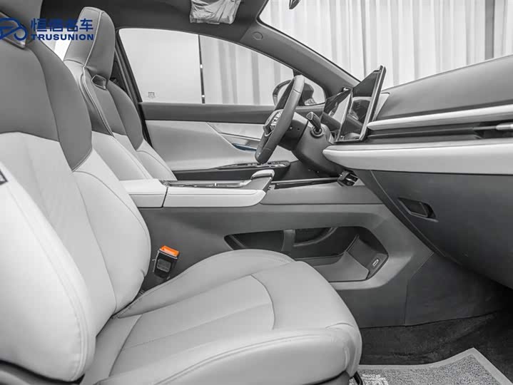 Changan UNI-T 2023 1.5 T — фото 15