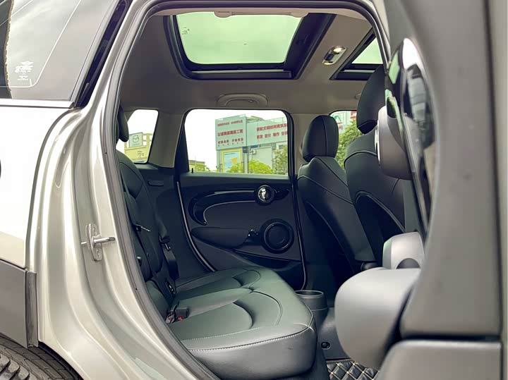 MINI Hatch — фото 12