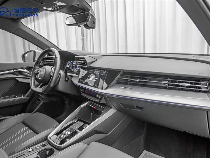 Audi A3 2024 Sportback 35 TFSI Sport — фото 18