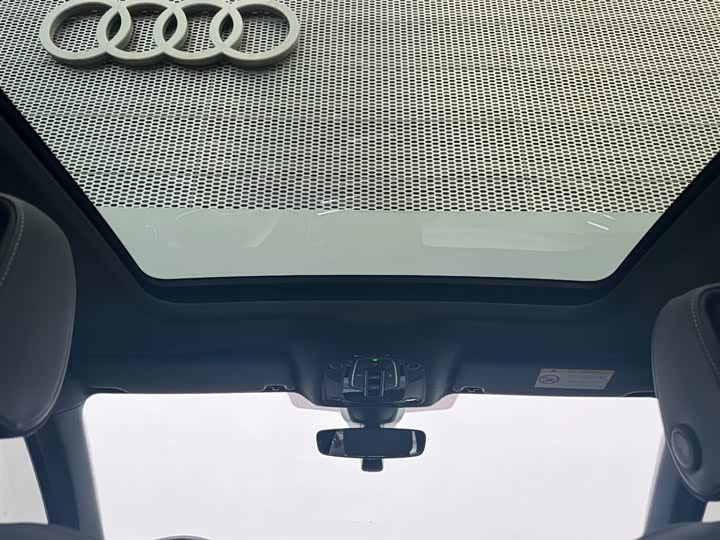 Audi Q5L 2023 40 T — фото 7
