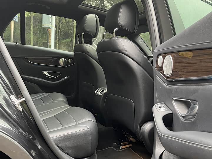 Mercedes-Benz GLC 260 4MATIC динамик — фото 8