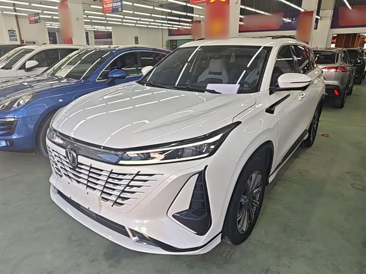 Changan CS75 PLUS 2023 1.5 T ATPremium — фото 1
