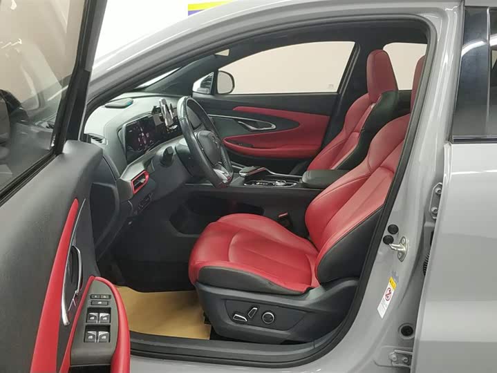 Changan UNI-T 2020 1.5 T Flagship — фото 9