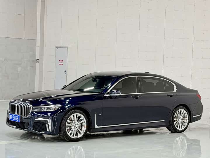 BMW 7-Series 2021 730 Li M