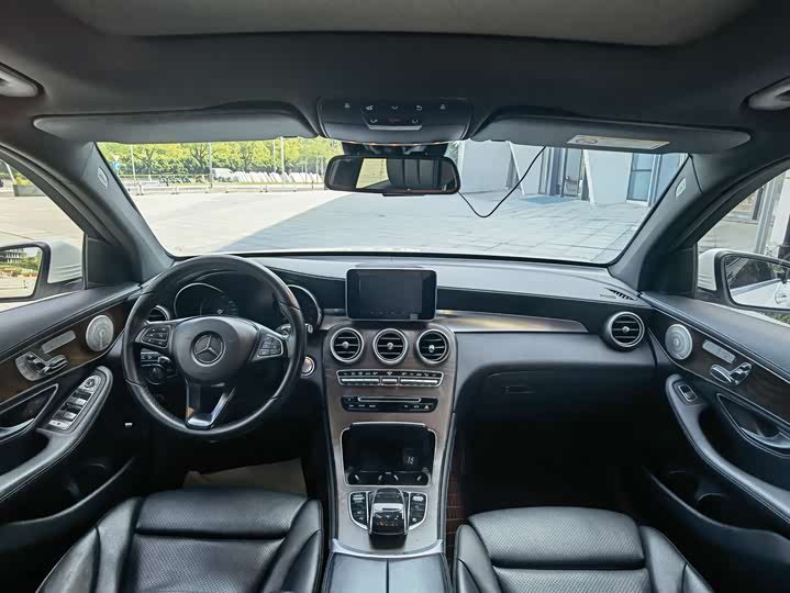 Mercedes-Benz GLC 2019 GLC 300 L 4 MATIC — фото 12