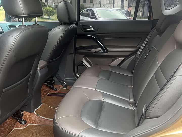 Trumpchi GS4 2016 235 T G-DCT — фото 7