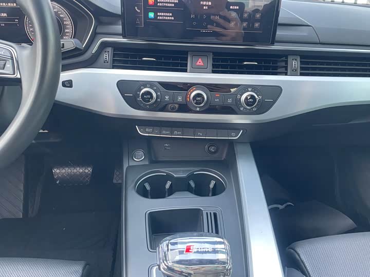 Audi A4L 40 TFSI стиль-динамик — фото 9