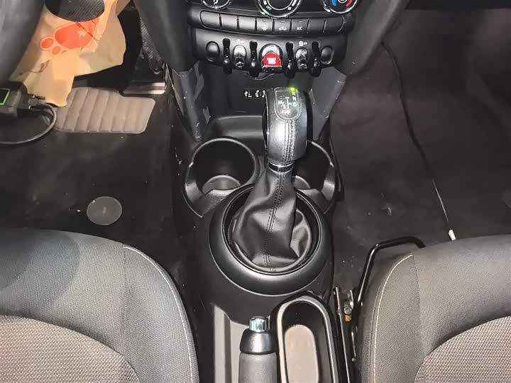 MINI Hatch — фото 14