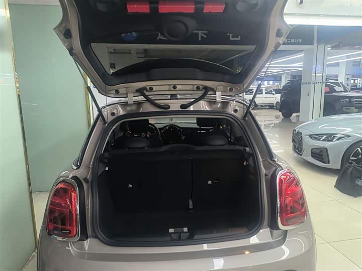 MINI Hatch — фото 15