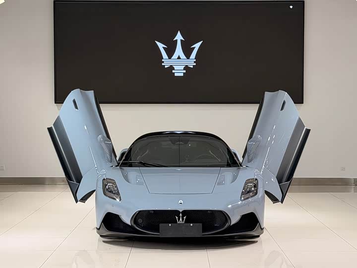 Maserati MC20 2023 3.0 T — фото 2