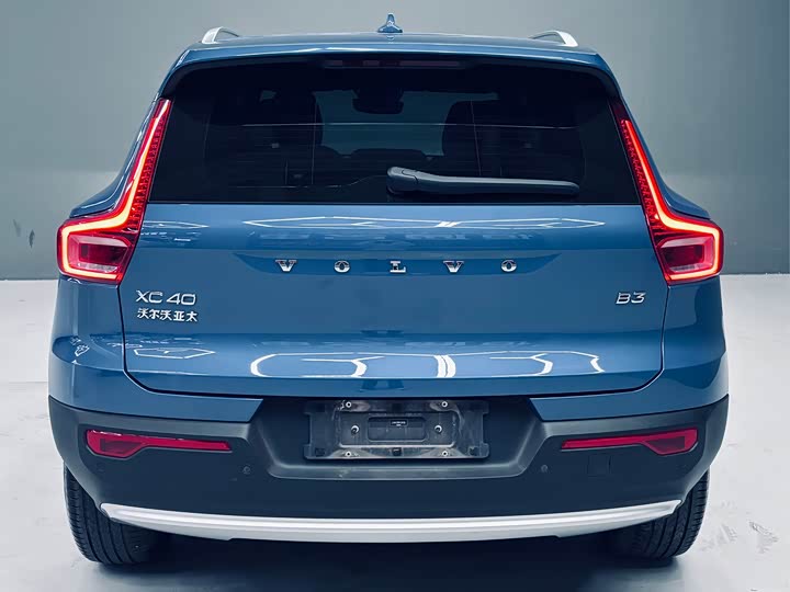 Volvo XC40 2023 B 3 — фото 4