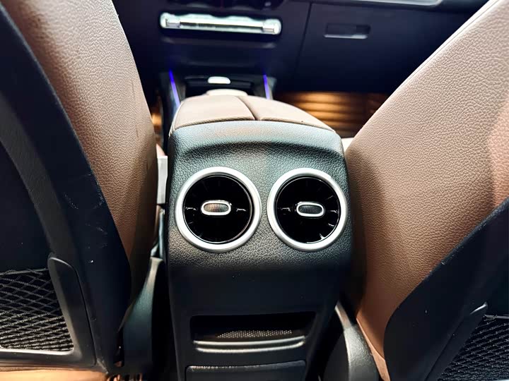 Mercedes-Benz GLB 2020 GLB 200 — фото 19