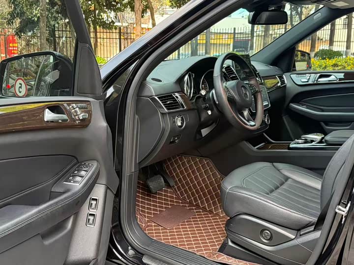 Mercedes-Benz GLS 2018 GLS 400 4 MATIC — фото 7