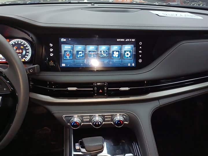 Changan CS95 2019 2.0 T 2 WDLuxury — фото 9