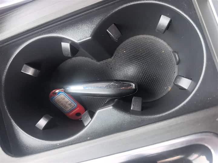 Changan UNI-T 2020 1.5 T Flagship — фото 17