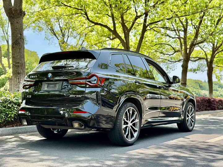 BMW X3 — фото 7