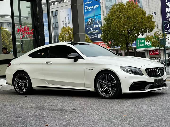 Mercedes-Benz C-Class 2019 AMG C 63 — фото 3