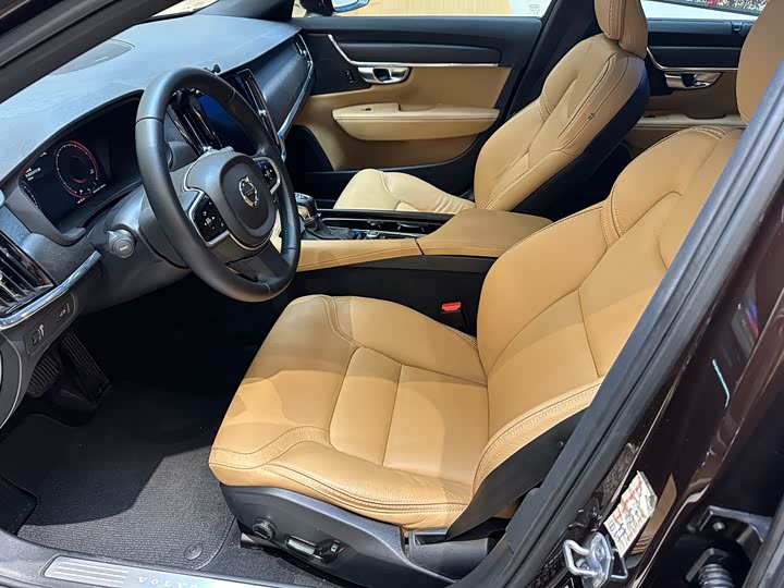 Volvo V90 2019 Cross Country T 5 AWD V — фото 5