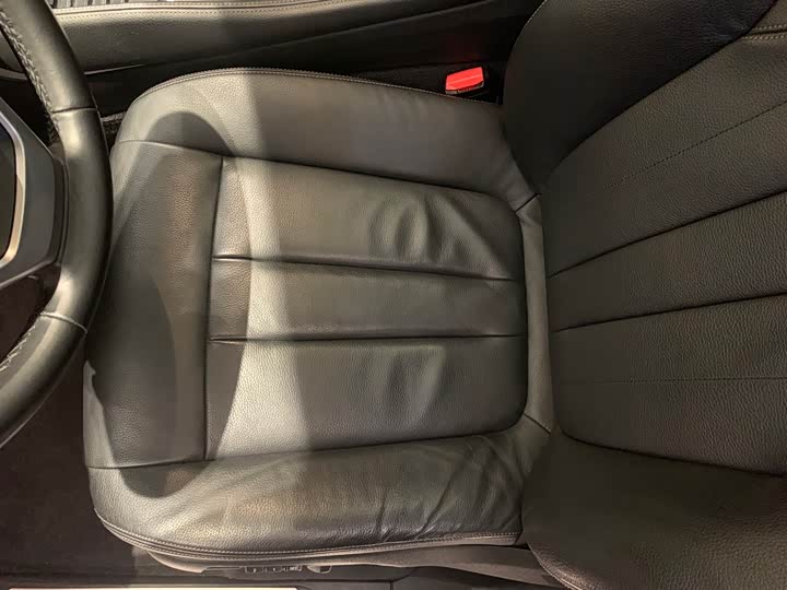 BMW X6 2018 x Drive 35i Leading — фото 13