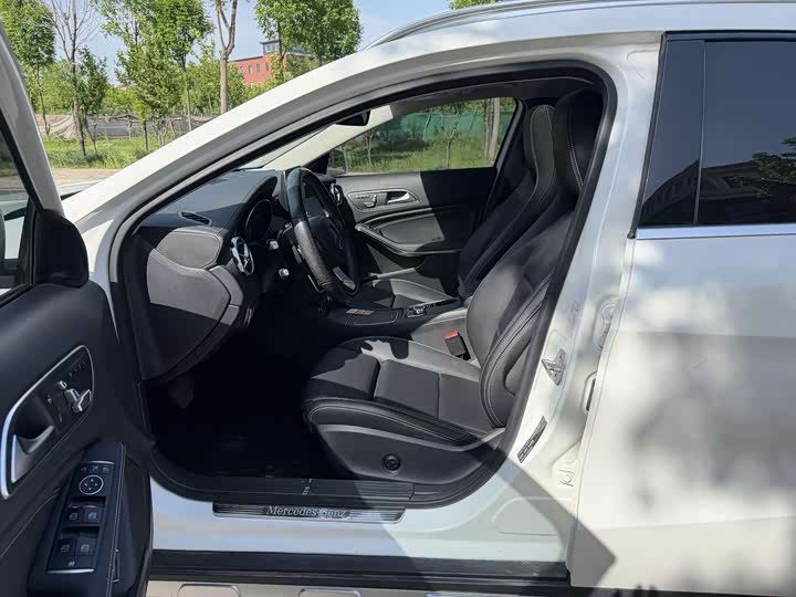 Mercedes-Benz GLA 2017 GLA 220 4 MATIC Luxury — фото 12