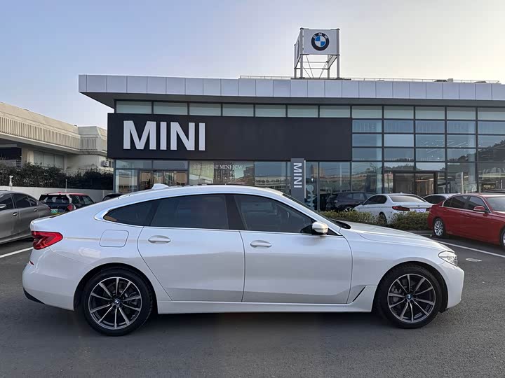 BMW 6-Series 2020 630i — фото 3