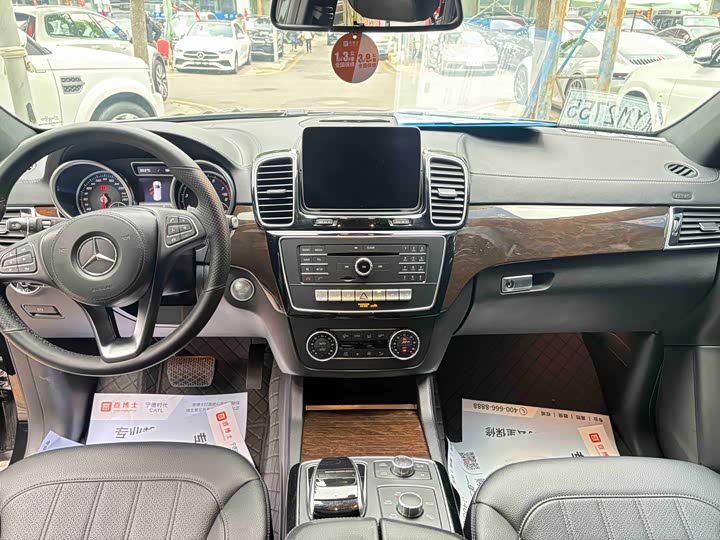 Mercedes-Benz GLS 2018 GLS 400 4 MATIC — фото 8